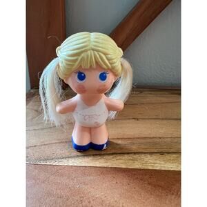 Knickerbocker Dolly Pops  Vintage 1979 Blonde Girl With Pig Tails Cake Topper